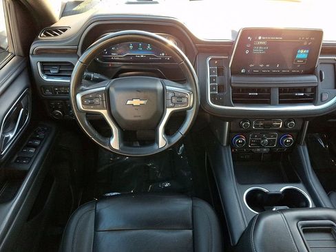 Used 2023 Chevrolet Suburban LT AWD/4WD image 13