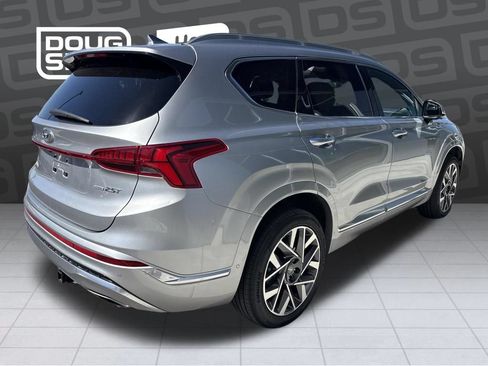 Used 2022 Hyundai Santa Fe Calligraphy AWD/4WD image 3