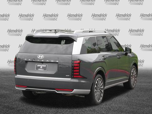 Used 2026 Hyundai Palisade Calligraphy AWD/4WD image 9