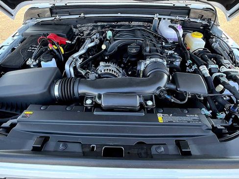 New 2025 Jeep Wrangler Unlimited Rubicon image 9