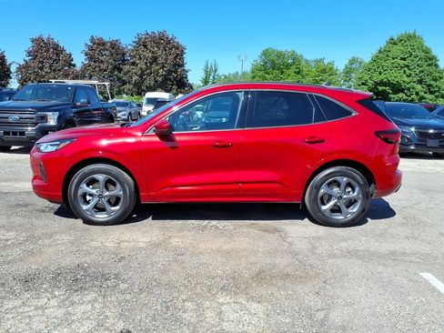 Used 2024 Ford Escape ST-Line Select w/ Tech Pack #1 AWD/4WD image 2