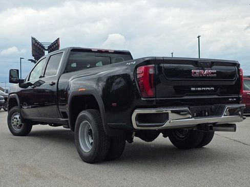 New 2026 GMC Sierra 3500 SLE w/ SLE Value Package AWD/4WD image 13