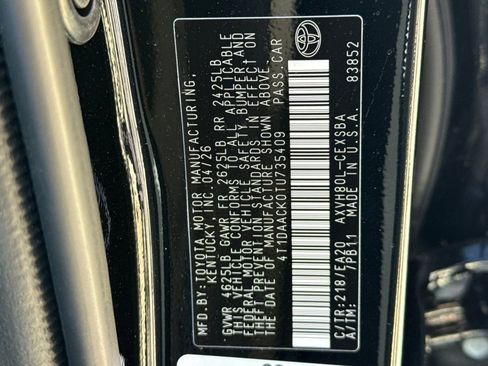 Used 2026 Toyota Camry Hybrid w/ Convenience Package FWD image 29