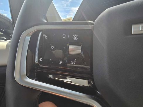 Certified 2025 Land Rover Discovery Sport S image 31