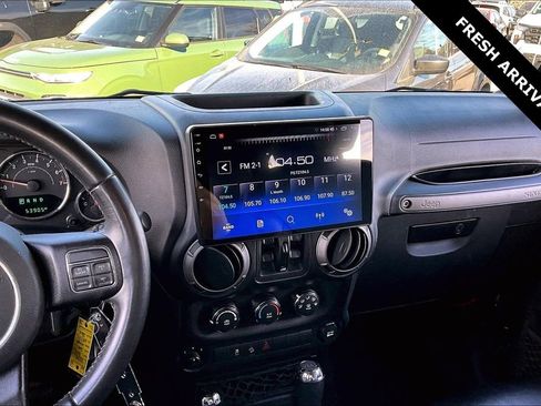 Used 2017 Jeep Wrangler Unlimited Sport w/ Quick Order Package 24S image 9