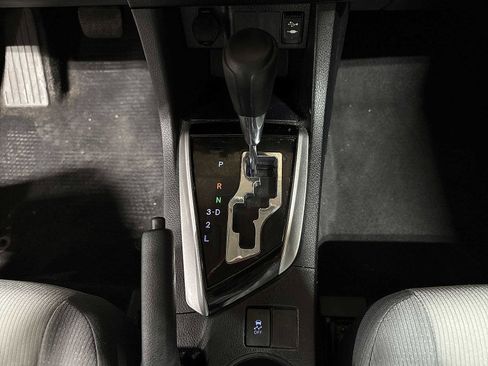 Used 2016 Toyota Corolla L image 27