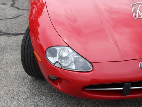 Used 2000 Jaguar XK8 Convertible RWD image 38