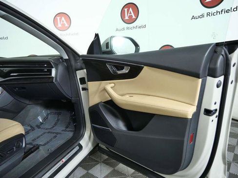 Used 2023 Audi Q8 Premium Plus AWD/4WD image 11