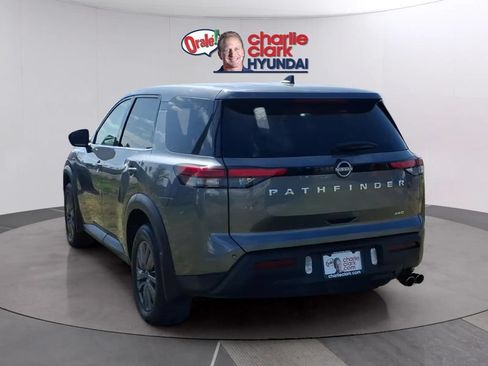 Used 2024 Nissan Pathfinder S AWD/4WD image 3