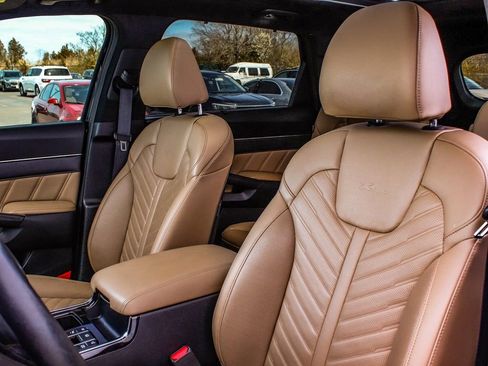 Used 2024 Kia Sorento SX Prestige w/ Olive Brown Leather Package image 34
