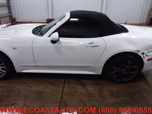 Used 2018 FIAT 124 Spider Classica w/ Technology Group image 5