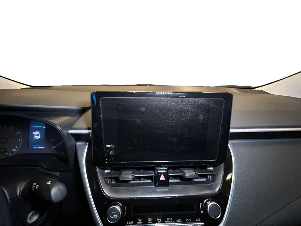 Used 2025 Toyota Corolla LE FWD image 10