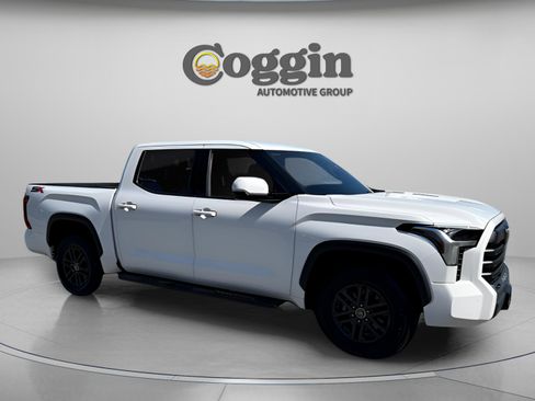 Used 2023 Toyota Tundra SR5 image 7