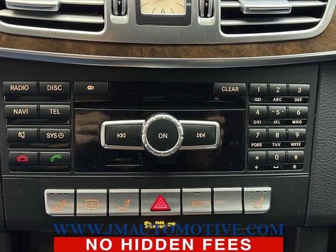Used 2014 Mercedes-Benz E 350 4MATIC Sedan image 24