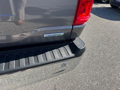 Certified 2022 Ford F150 XLT w/ Equipment Group 302A High image 23