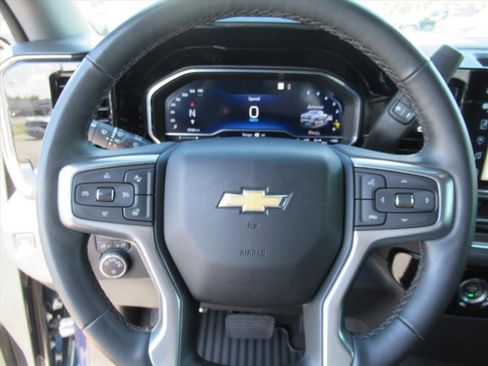 Certified 2023 Chevrolet Silverado 1500 LT AWD/4WD image 14