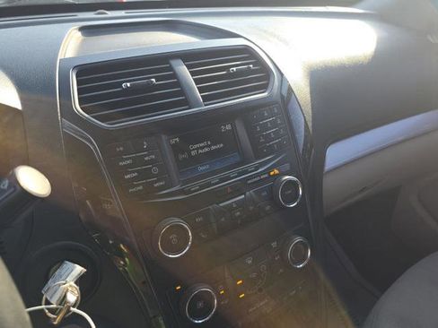 Used 2019 Ford Explorer 4WD w/ Class III Trailer Tow Package image 11