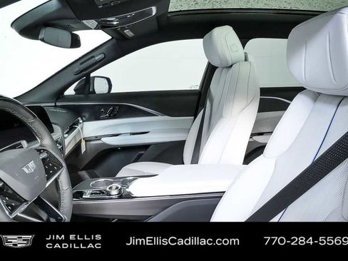 New 2026 Cadillac Lyriq Luxury image 5