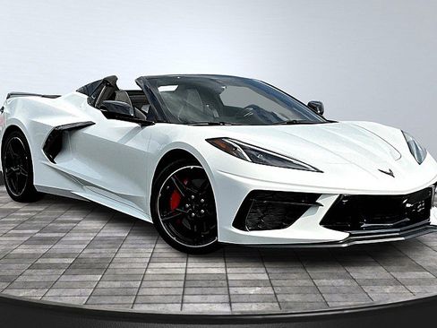 Used 2023 Chevrolet Corvette Stingray Premium Conv w/ Z51 Performance Package RWD image 2