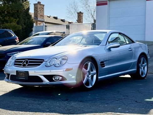 Used 2008 Mercedes-Benz SL 55 AMG w/ P1 Pkg image 3