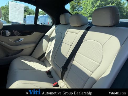 Used 2018 Mercedes-Benz C 300 4MATIC Sedan image 21