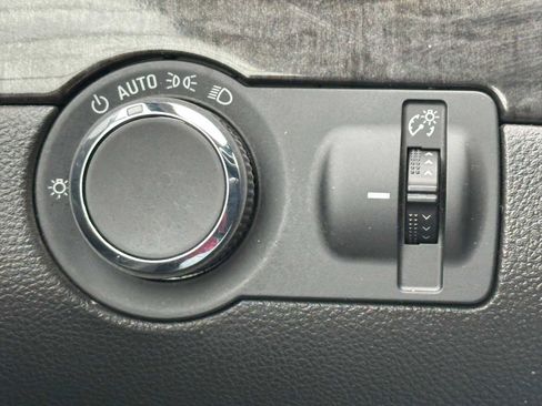 Used 2016 Buick Encore FWD image 27