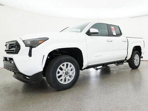New 2026 Toyota Tacoma SR5 image 17