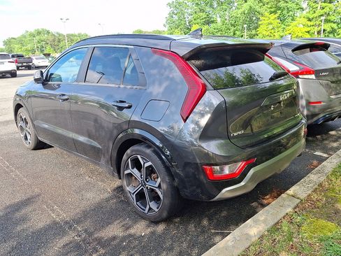 Used 2023 Kia Niro EX Touring FWD image 5