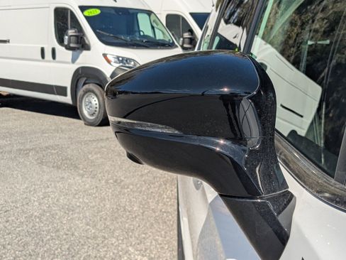 New 2026 Chrysler Pacifica Select image 11