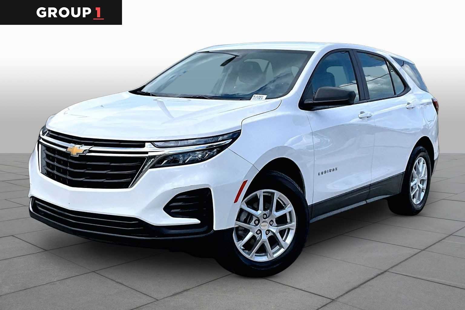 Used 2024 Chevrolet Equinox LS FWD image 1