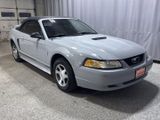 Used 2000 Ford Mustang Convertible image 2