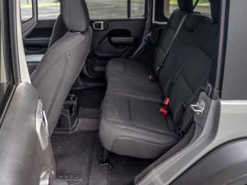 Used 2021 Jeep Wrangler Unlimited Sport AWD/4WD image 16