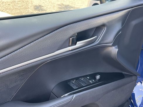 Used 2025 Toyota Camry XSE FWD image 13