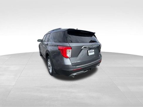 Used 2022 Ford Explorer Limited w/ Equipment Group 301A image 8