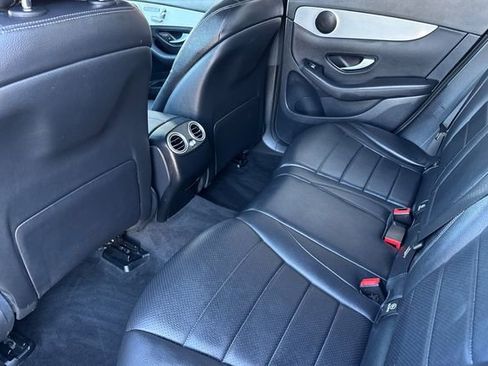 Used 2021 Mercedes-Benz GLC 300 image 13