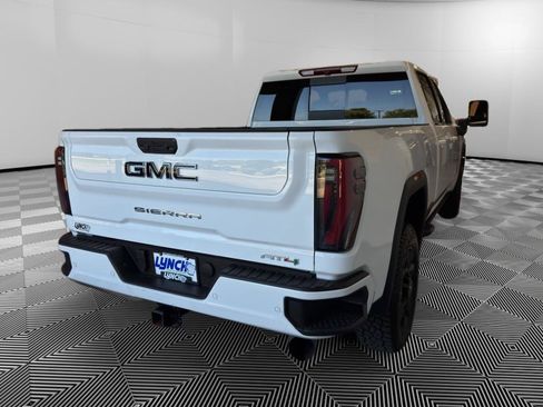 Used 2024 GMC Sierra 3500 AT4 w/ AT4 Preferred Package AWD/4WD image 5