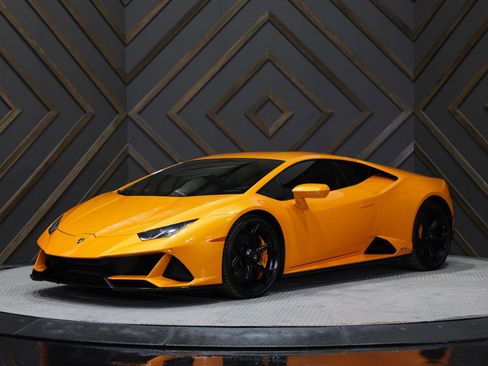 Used 2020 Lamborghini Huracan EVO image 10
