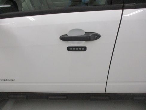 Used 2010 Ford Escape 4WD Hybrid image 9