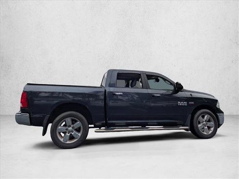 Used 2017 RAM 1500 Big Horn AWD/4WD image 4