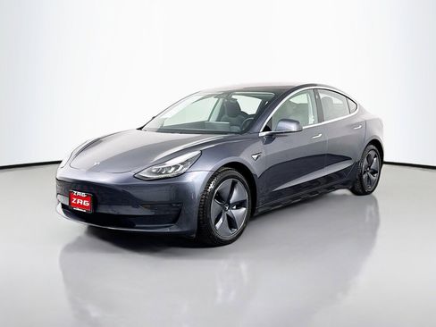Used 2018 Tesla Model 3 image 1