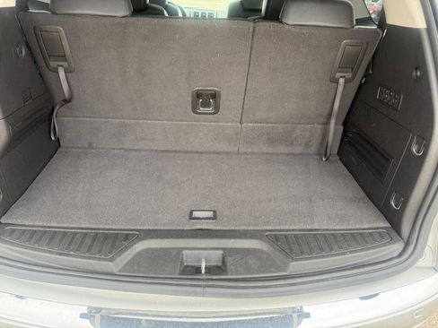 Used 2011 GMC Acadia Denali image 21