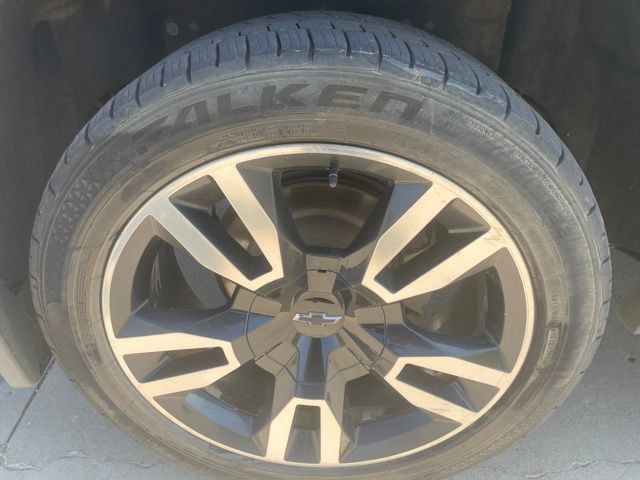 Used 2019 Chevrolet Tahoe Premier AWD/4WD image 4