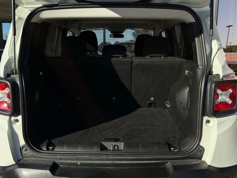 Used 2016 Jeep Renegade Sport w/ Power & Air Group image 13