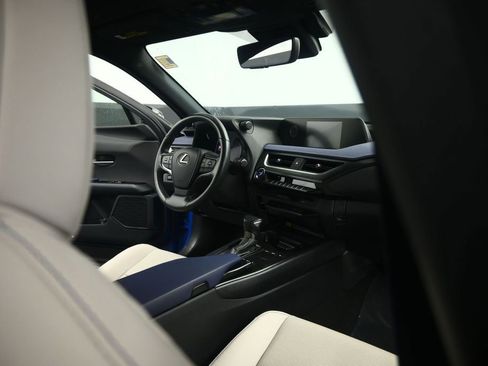 Used 2021 Lexus UX 250h w/ Premium Package AWD/4WD image 71