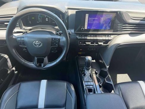 Certified 2025 Toyota Camry SE w/ Convenience Package AWD/4WD image 15