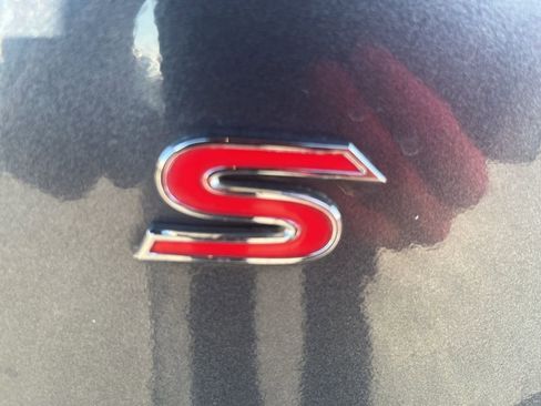 Used 2015 Toyota Corolla S image 45