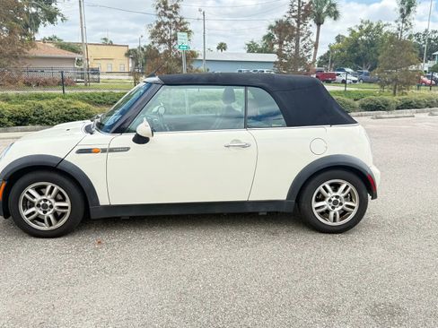 Used 2007 MINI Cooper Convertible FWD image 1