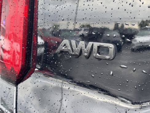 Used 2021 Kia Sorento EX AWD/4WD image 11