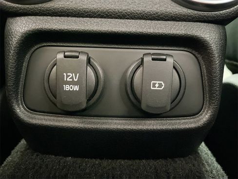 Used 2022 Kia Stinger GT2 image 25