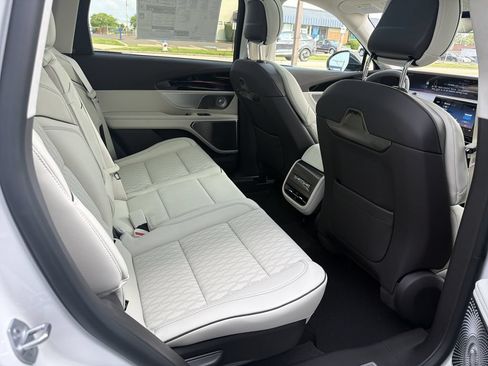 New 2026 Lincoln Nautilus Black Label w/ Jet Appearance Package AWD/4WD image 8